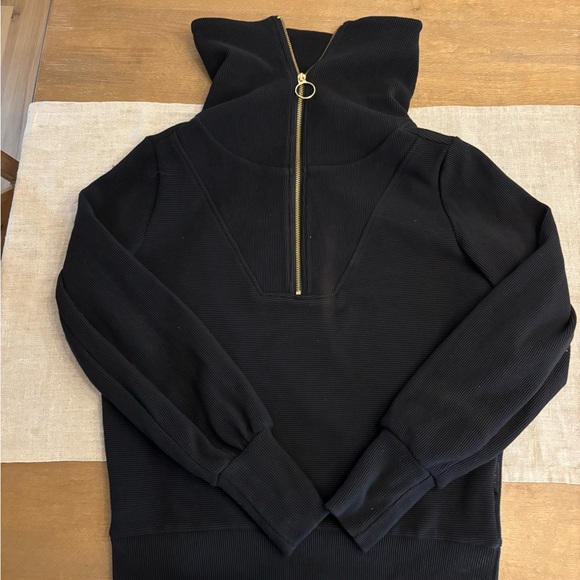 Varley Black Vine Pullover Quarter-Zip Pullover with Gold Accents - Picture 4 of 4